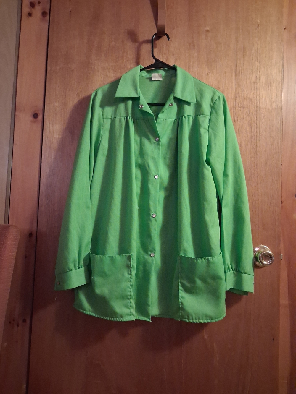 Women’s Bright Green Button-Front Hairdresser, Groomer Coat.